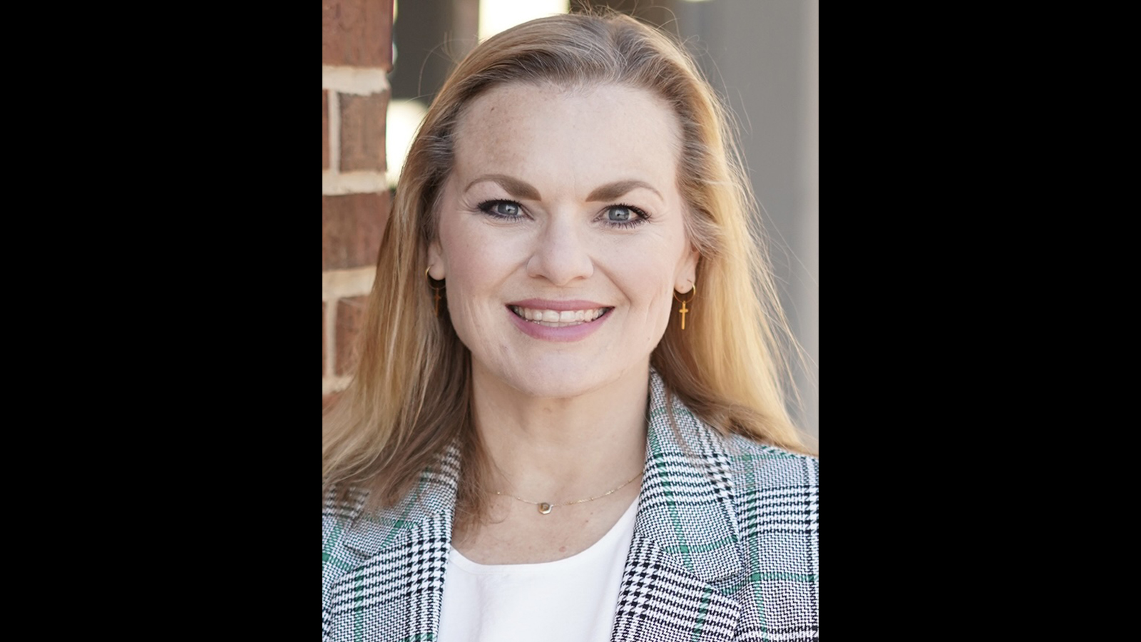 Portrait of Lindsay Ferrington.