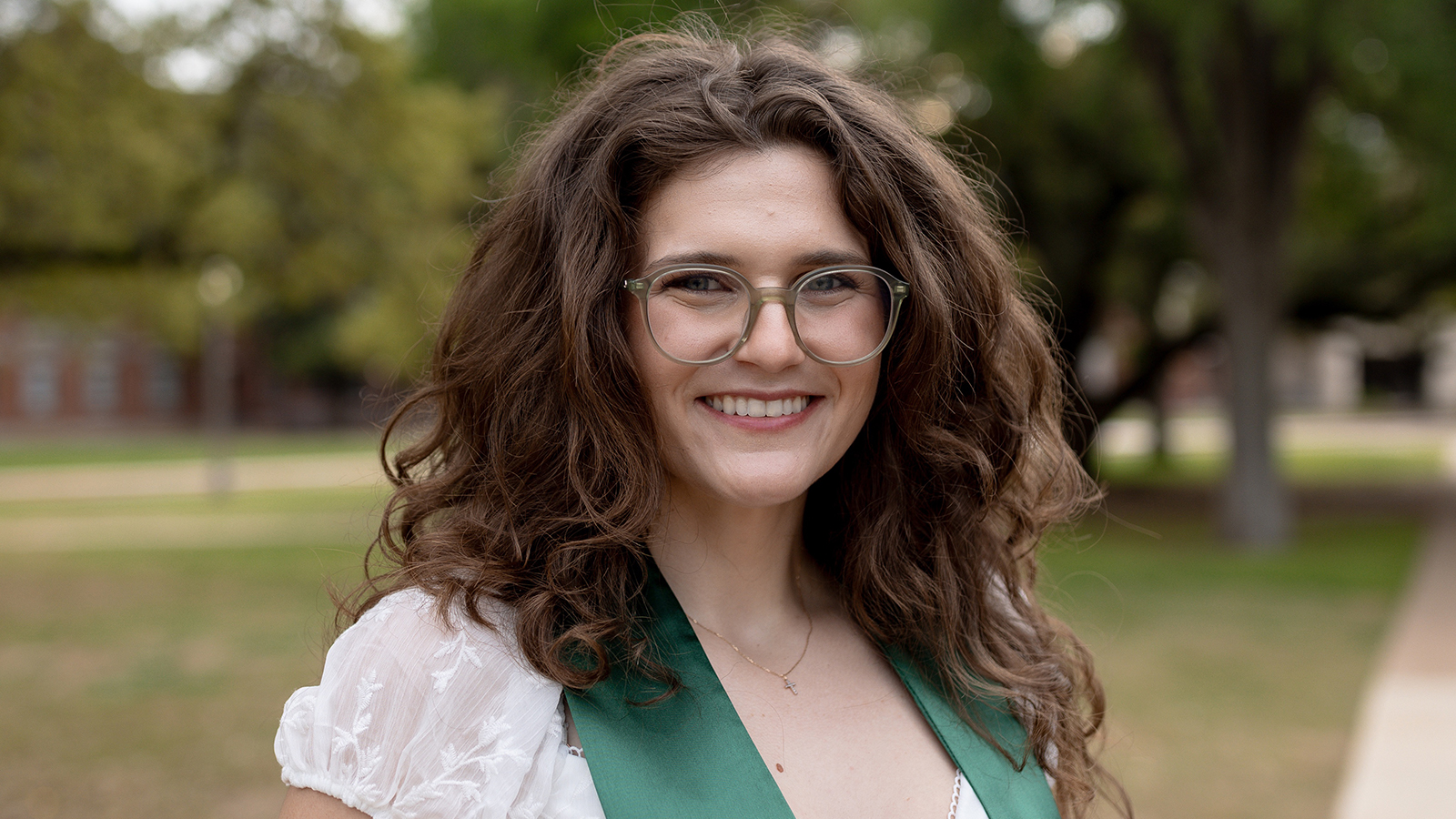 Portrait of Aly Elliott.